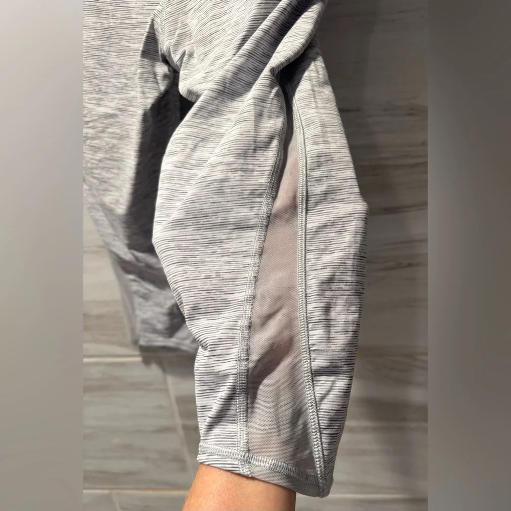 Gray Lululemon Leggings Size 8 - Picture 2 of 10